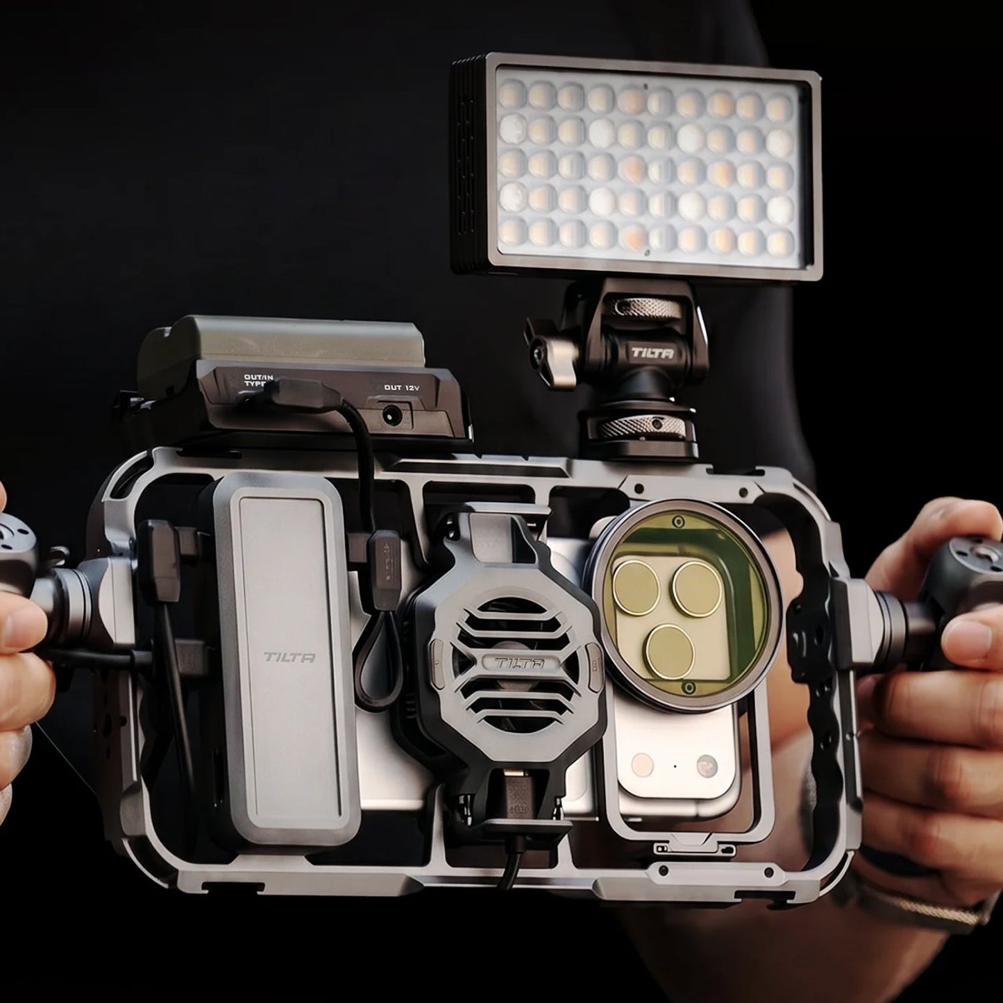 Khronos Cooling System for Universal Smartphone Case