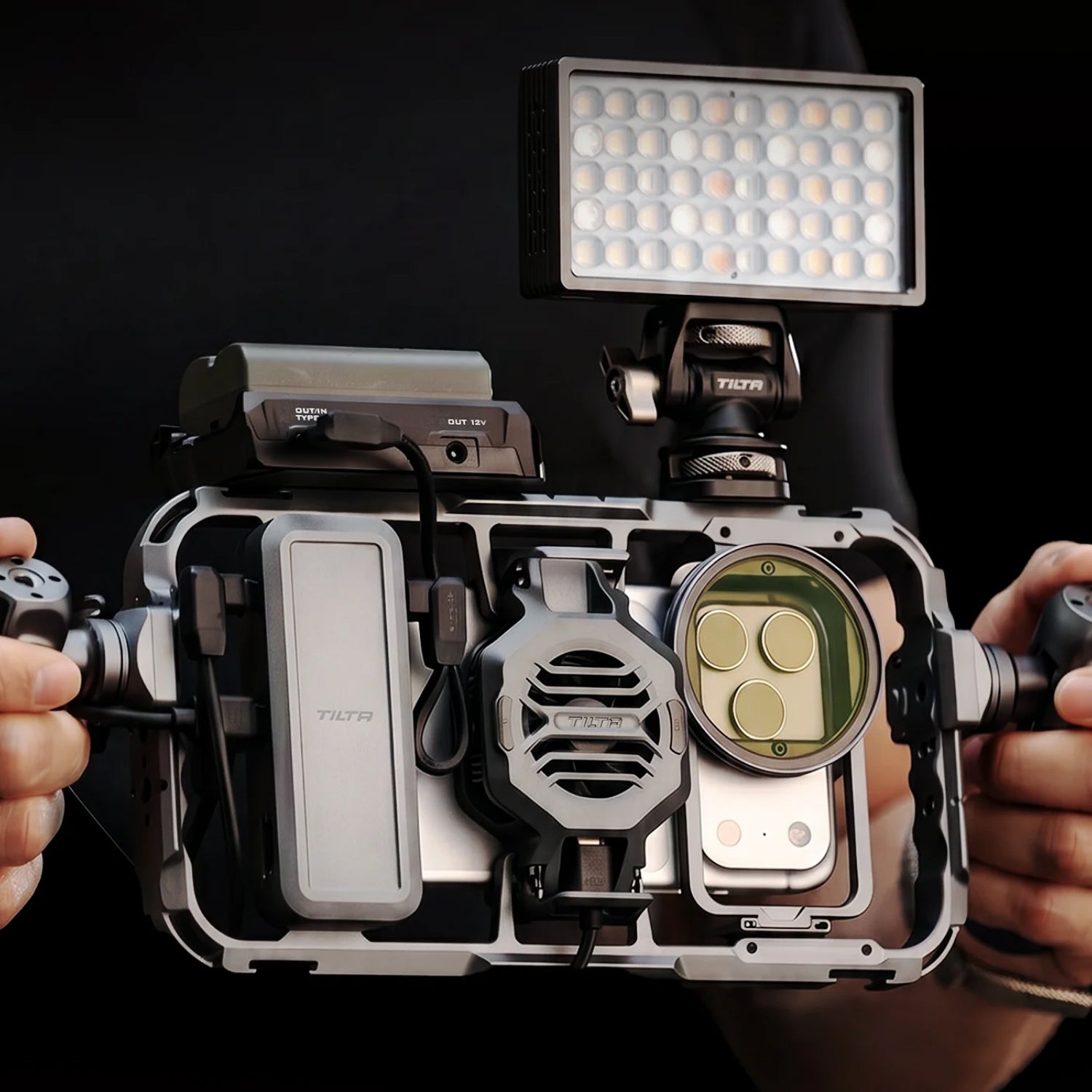Khronos Universal Smartphone Case
