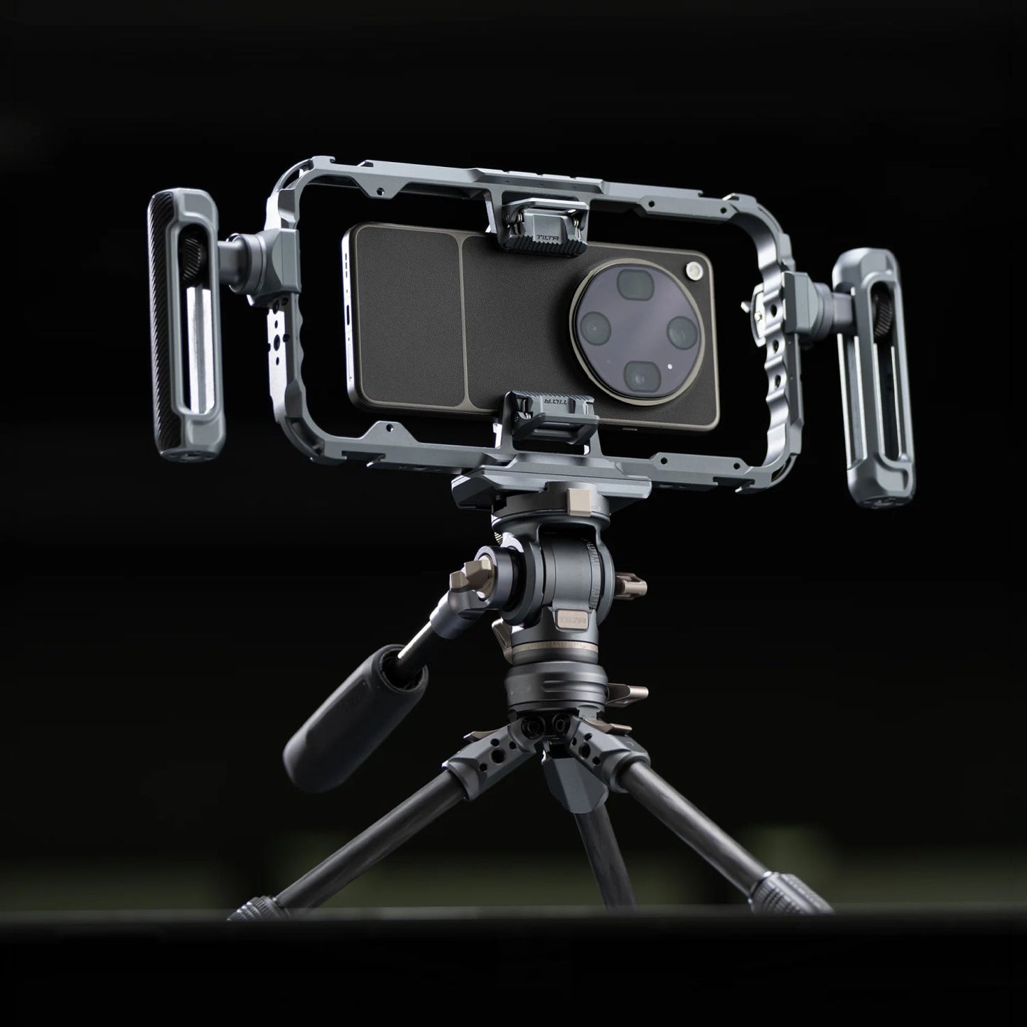 Khronos Universal Smartphone Case