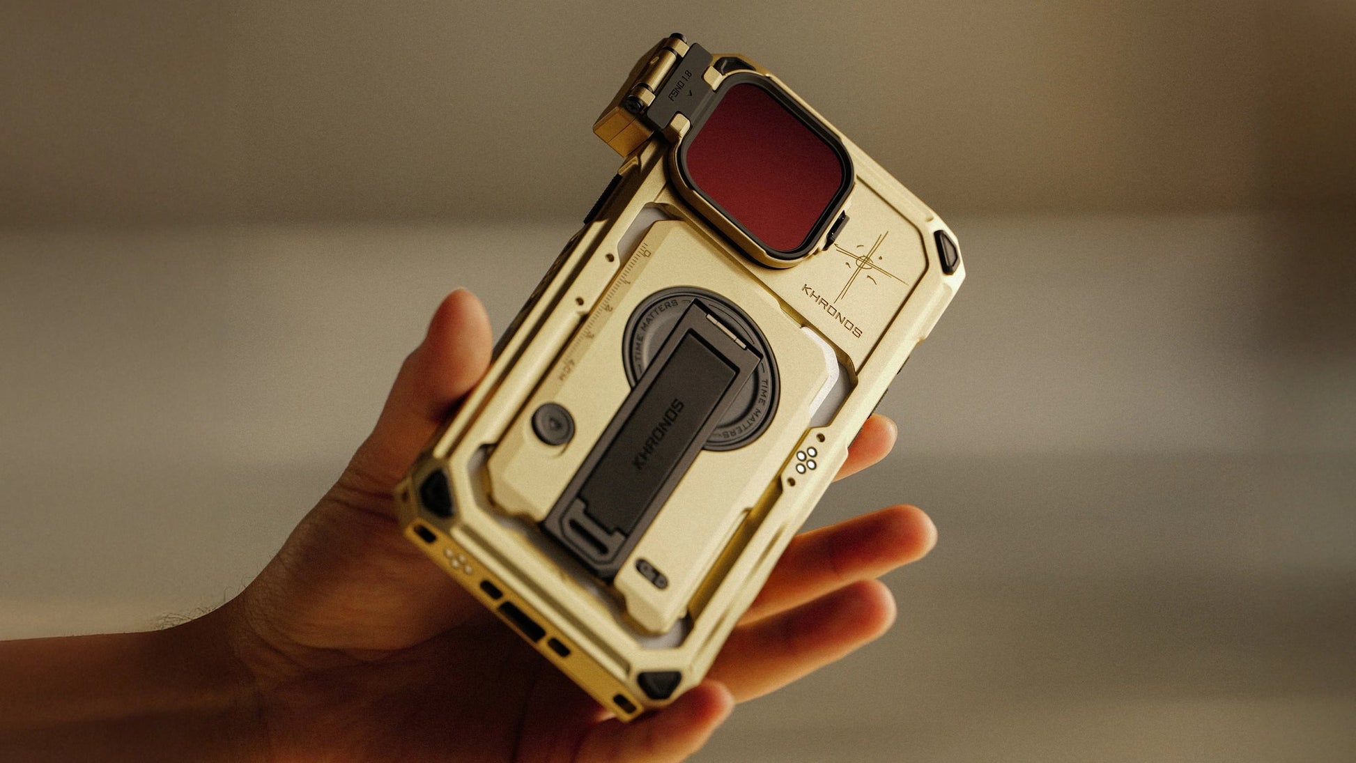Khronos x On the Roam iPhone 16 Pro/Pro Max Ultimate Kit – Gold