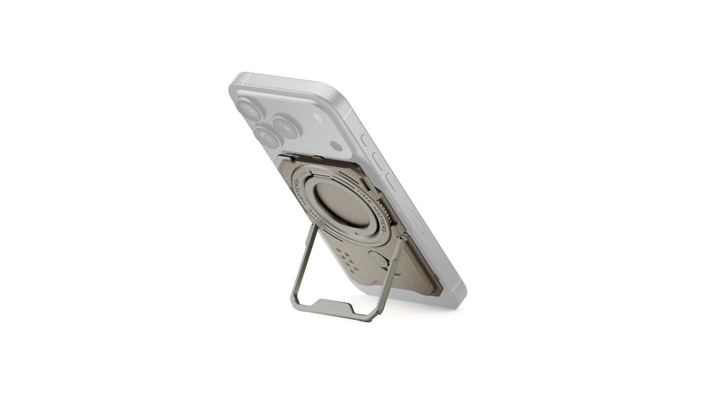 Khronos Multi-Functional Magnetic Backplate for iPhone 17 Pro/Pro Max