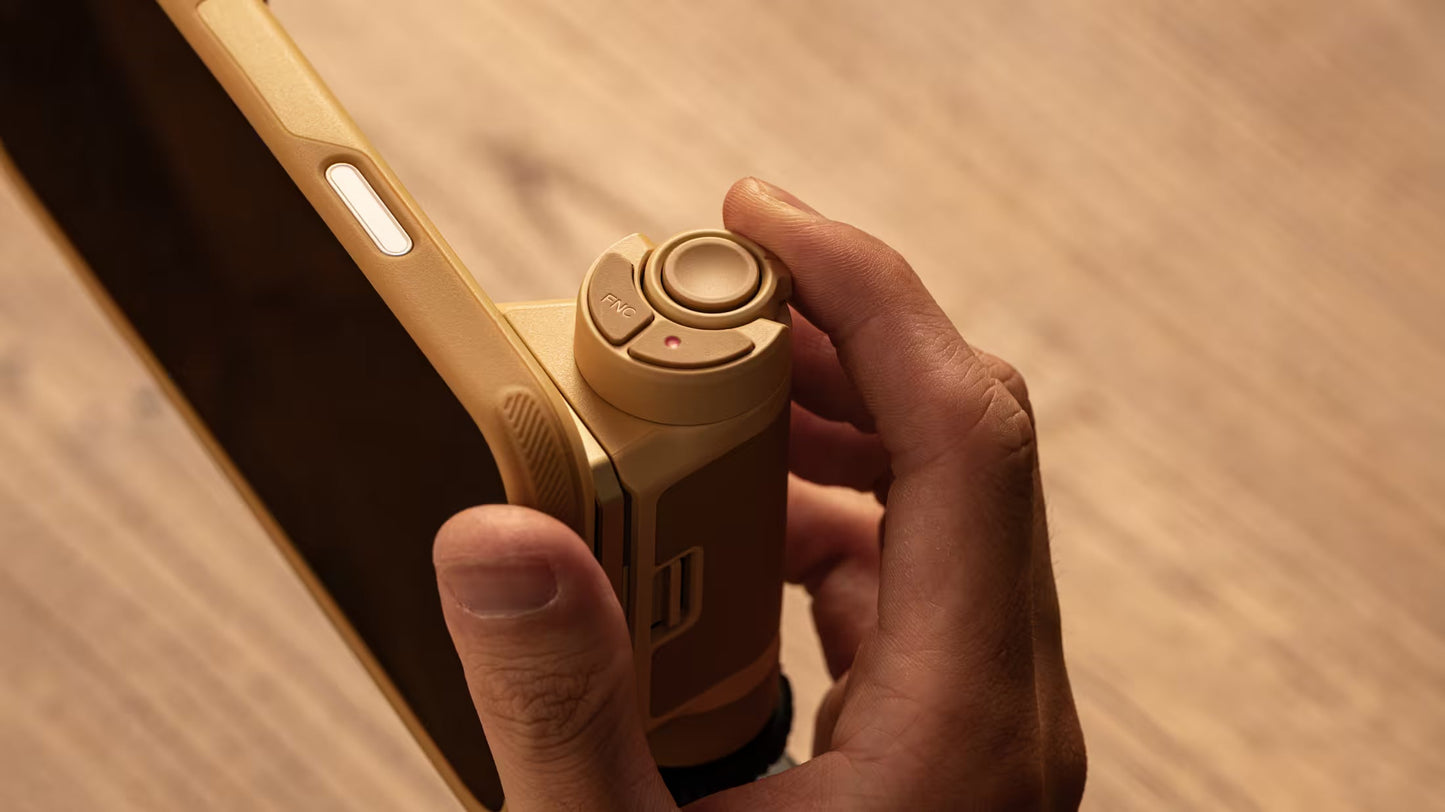Khronos Lite x On the Roam iPhone 17 Pro Max Creator Kit – Gold